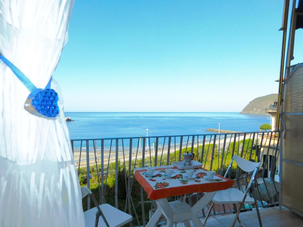 Bilocale Con Favolosa Vista Mare Levanto Ngoại thất bức ảnh